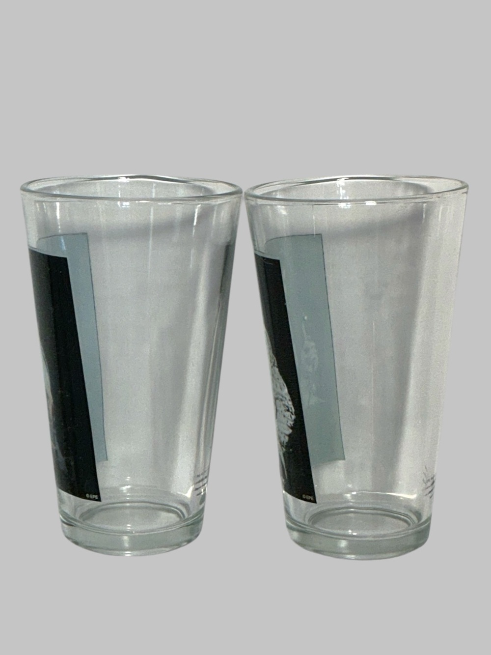 ELVIS Presley Pub Pint Glass Set Vintage Collectible 16 Oz Set of 2 Boxed - Picture 4 of 16